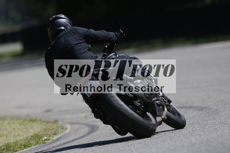 /Archiv-2025/42 07.08.2025 Peter Studer Girls Day ADR/Gruppe blau/backside